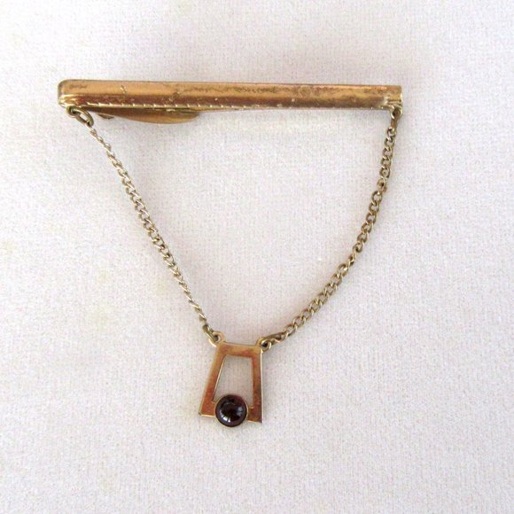 Vintage gold tone metal tie clip tie bar with chain and red stone - Mid Century - Picture 5 of 6